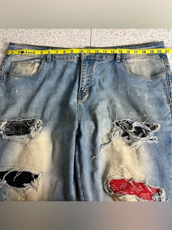 AMIRI Men’s Light Blue Denim Jeans with Distressing Patchwork Bandana Size 40 - Picture 11 of 13